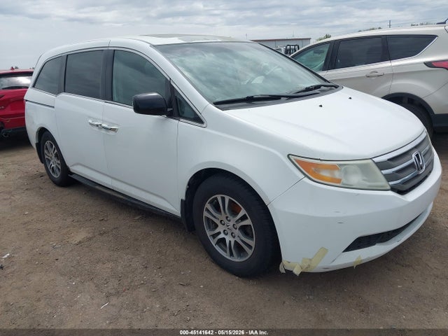 Salvage Honda Odyssey Image
