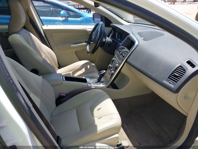 Volvo XC60 3.2 Platinum