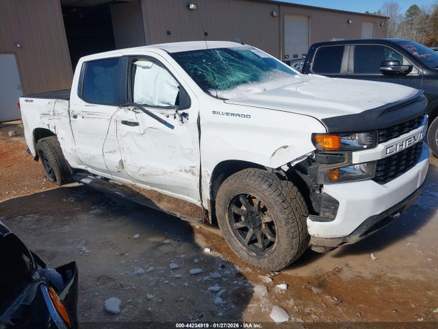Salvage Chevrolet Silverado 1500 Image