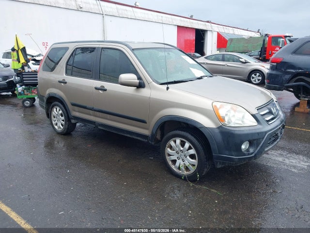 Salvage Honda CR-V Image