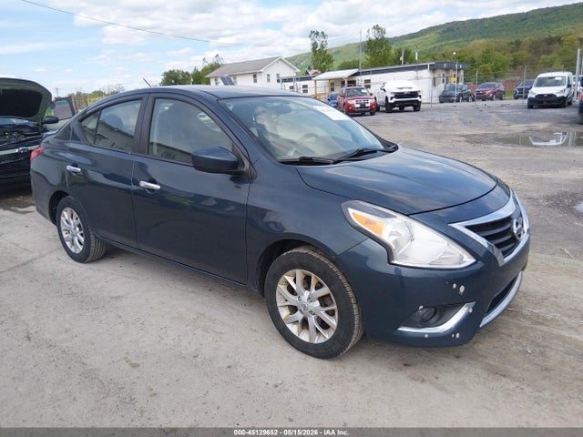 Salvage Nissan Versa Image
