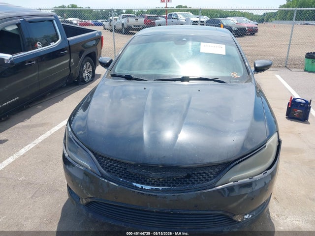 Chrysler 200 C