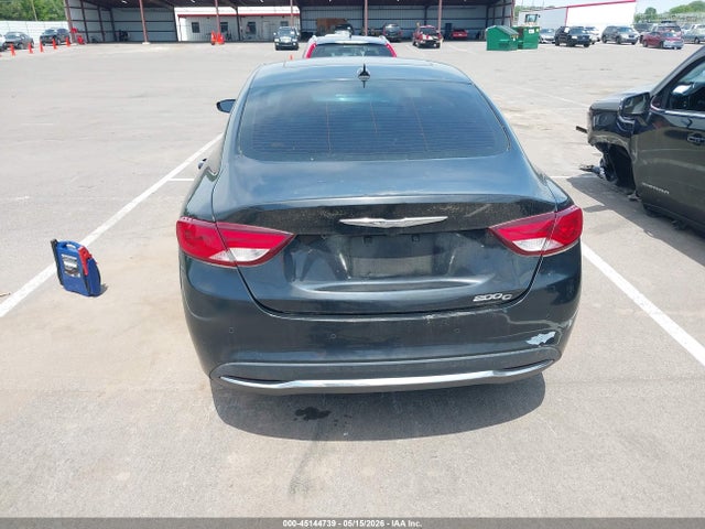 Chrysler 200 C
