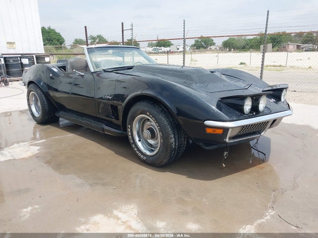 Salvage Chevrolet Corvette Image