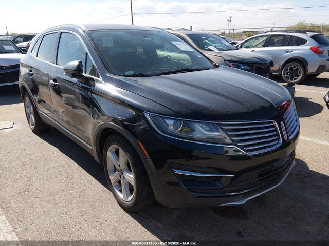 Salvage Lincoln MKC Image