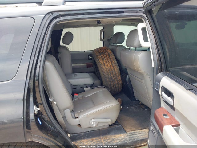 Toyota Sequoia Platinum 5.7l V8