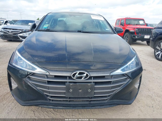 Hyundai ELANTRA Sel