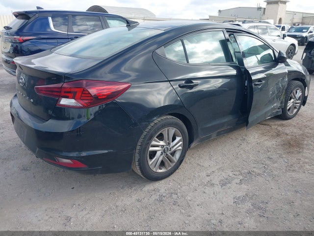 Hyundai ELANTRA Sel