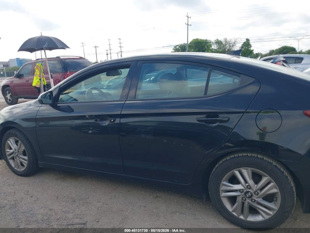 Hyundai ELANTRA Sel