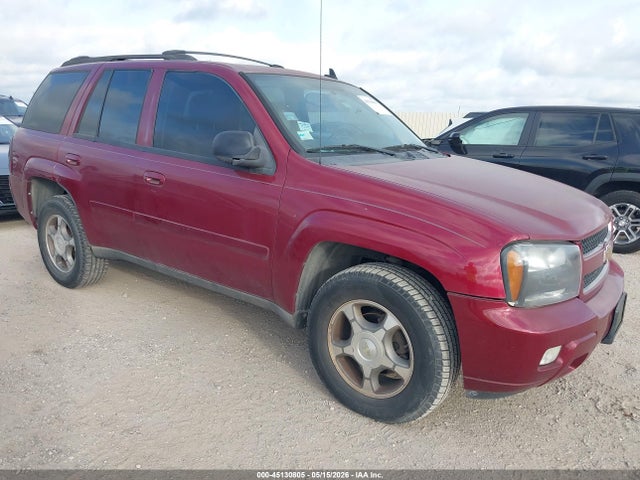 Salvage Chevrolet Trailblazer Image