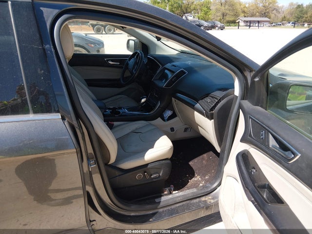 Ford Edge Titanium