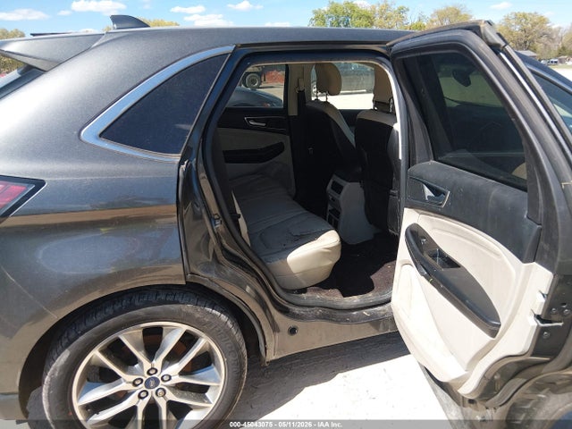 Ford Edge Titanium