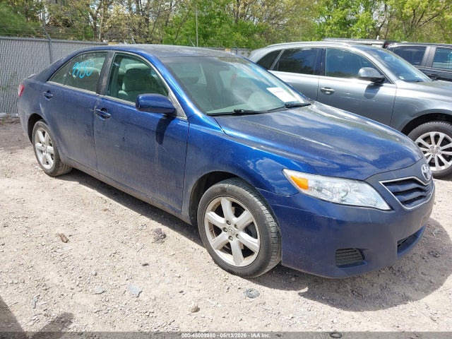 Salvage Toyota Camry Image