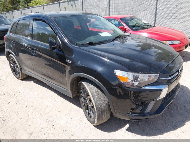 Salvage Mitsubishi Outlander Image