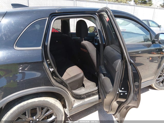 Mitsubishi Outlander 2.0 Le