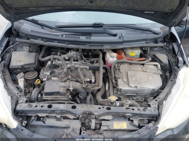 Toyota Prius c Three