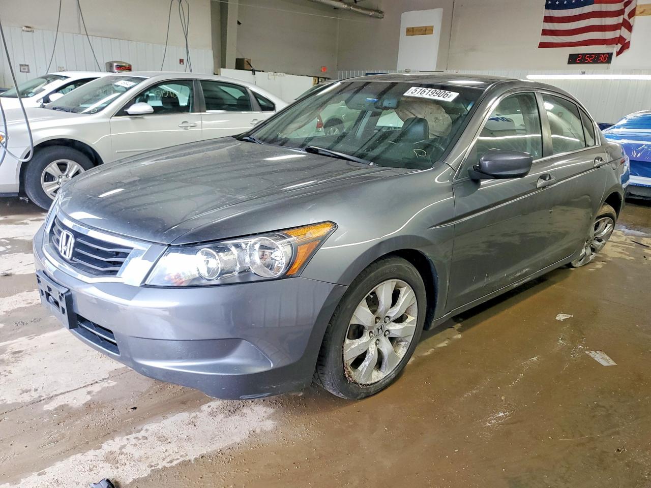 Salvage Honda Accord Image