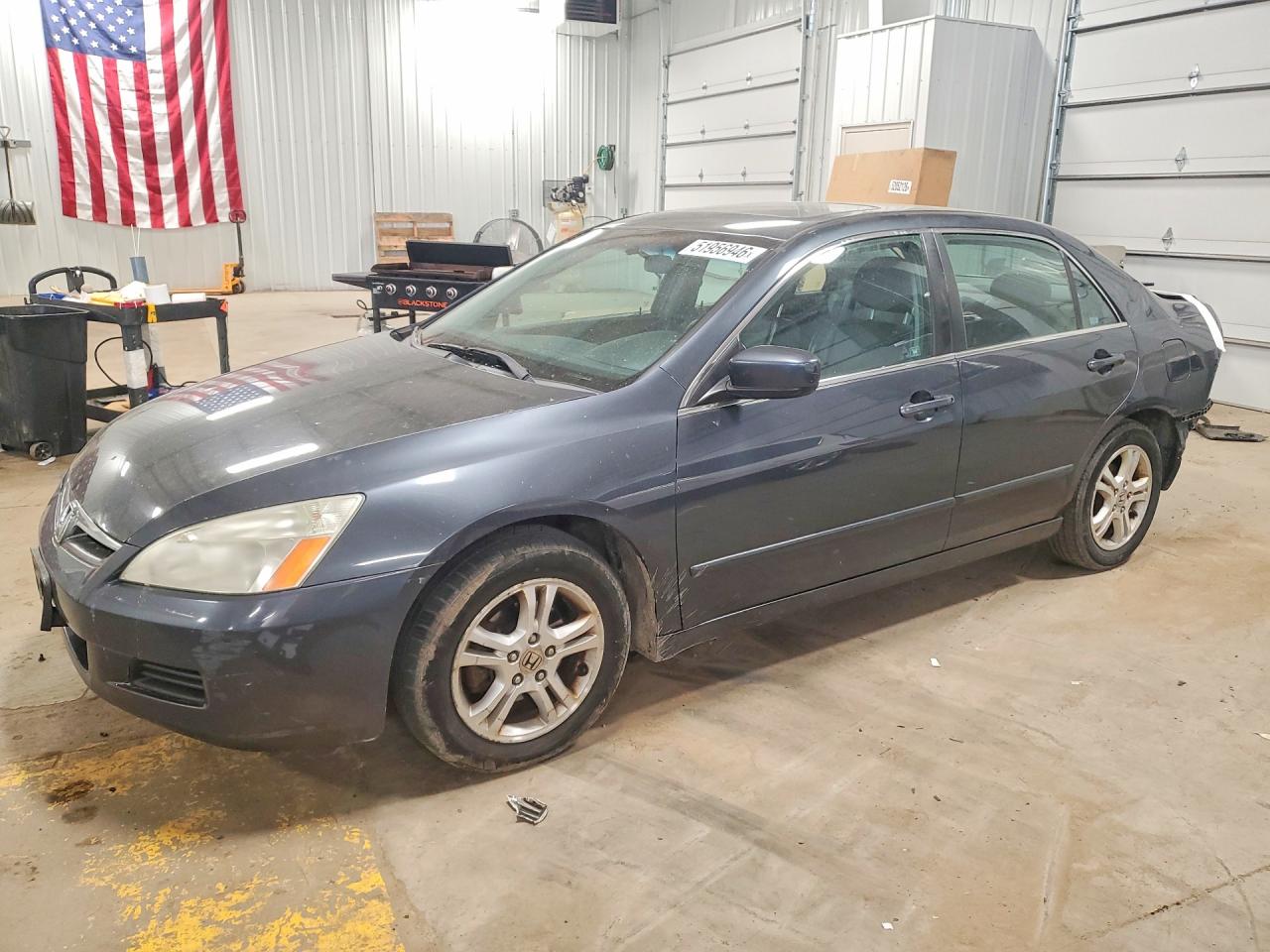 Salvage Honda Accord Image