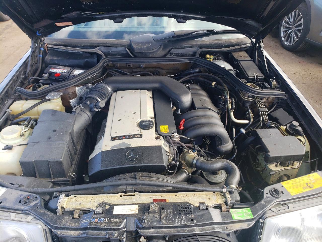 Mercedes-Benz E-Class 320