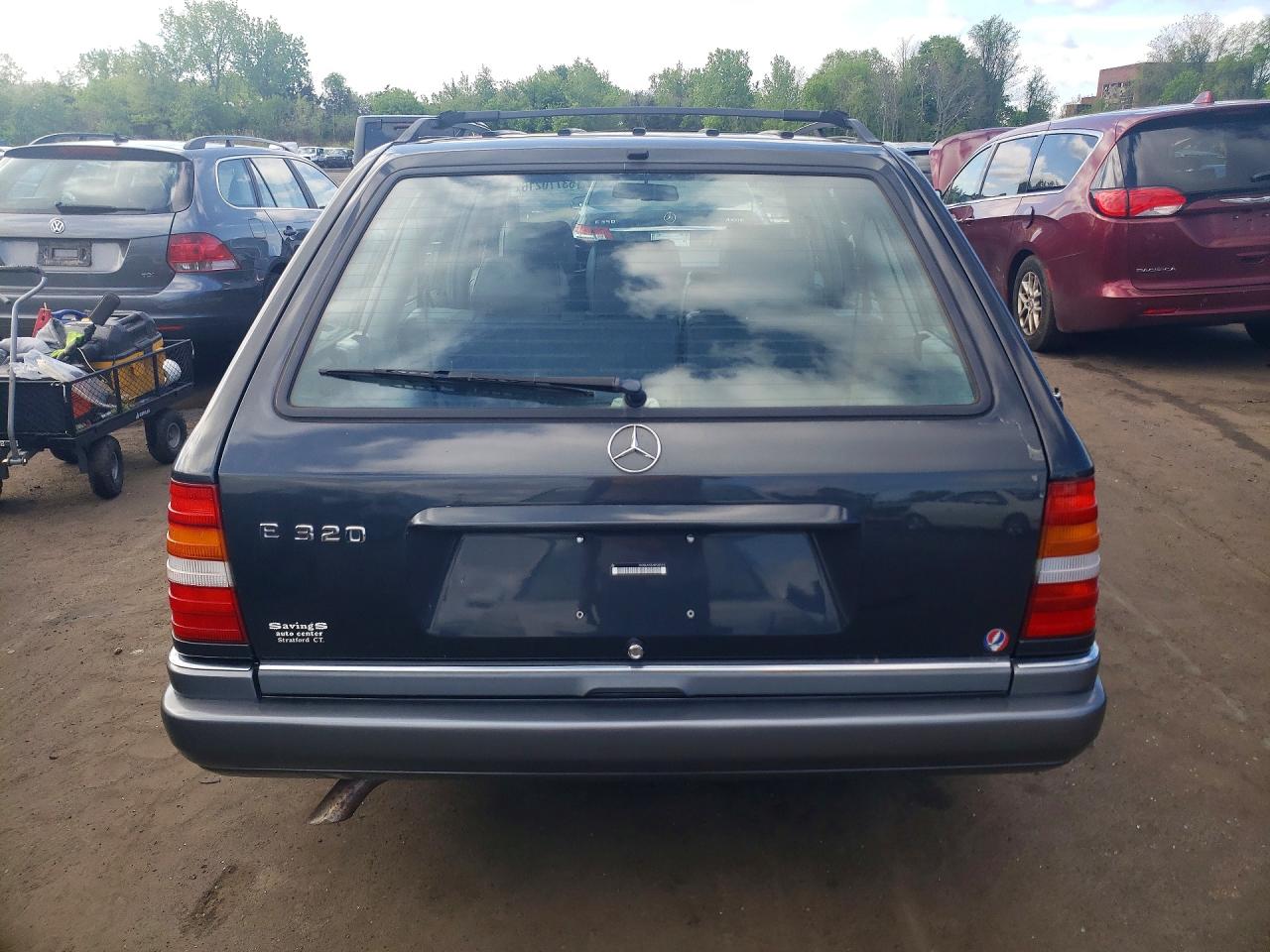 Mercedes-Benz E-Class 320