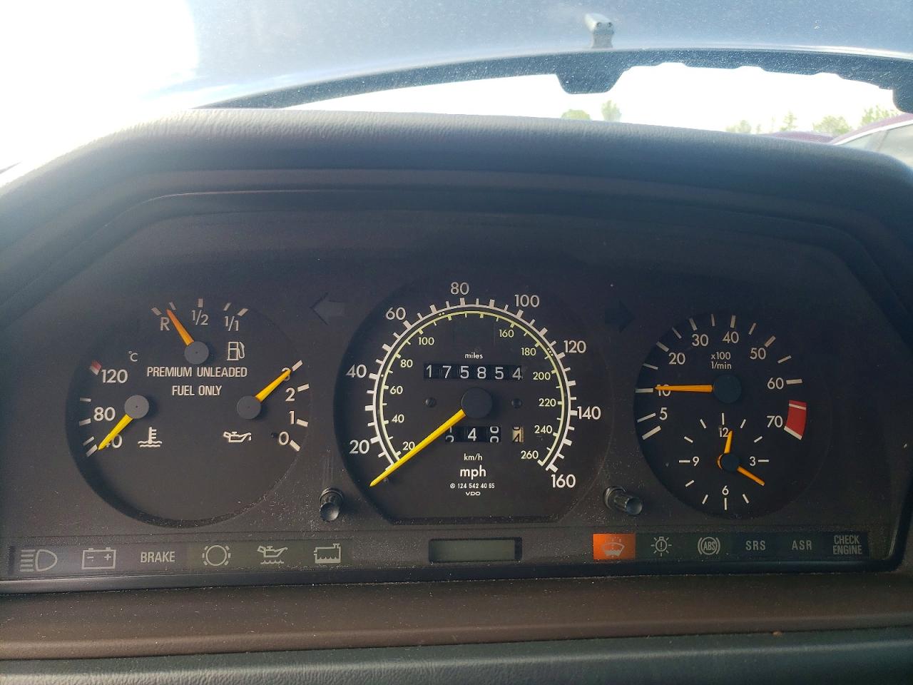 Mercedes-Benz E-Class 320