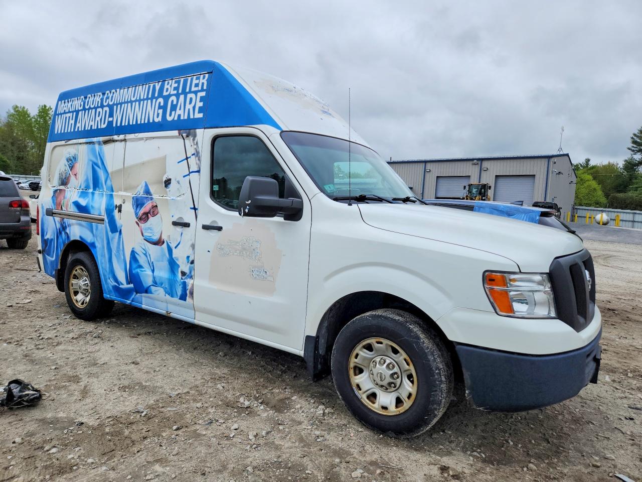 Nissan Nv