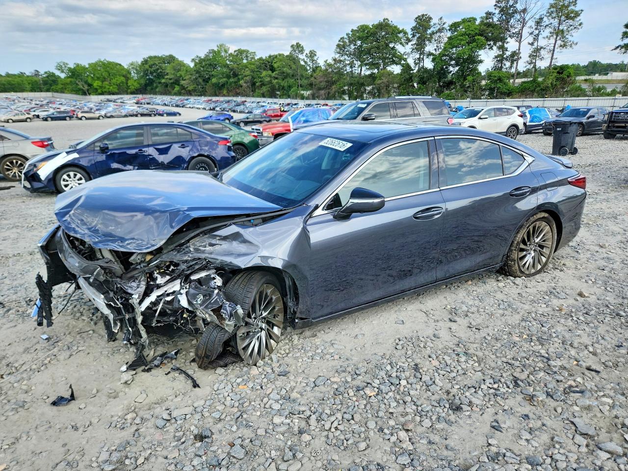 Salvage Lexus Es Image