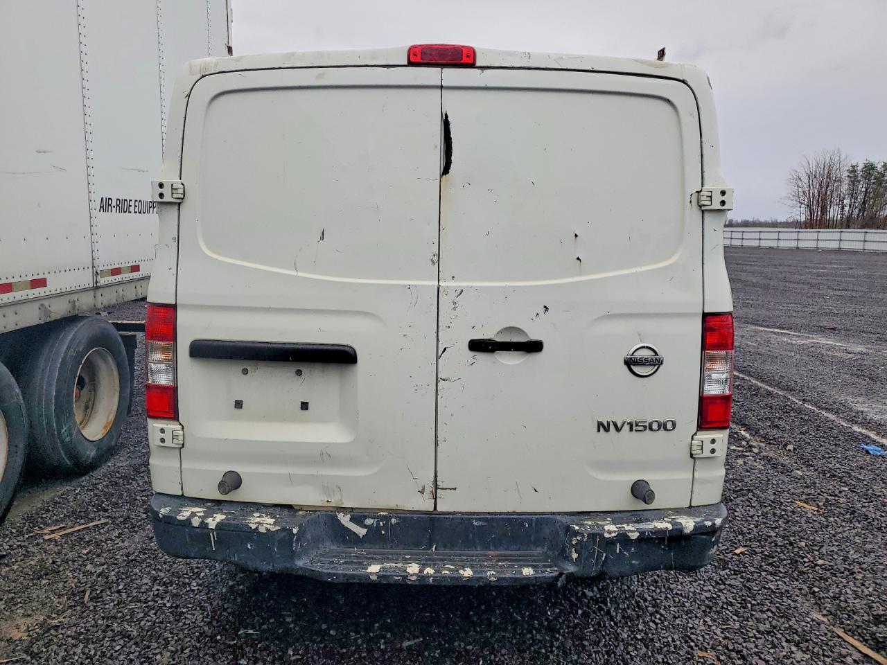 Nissan Nv