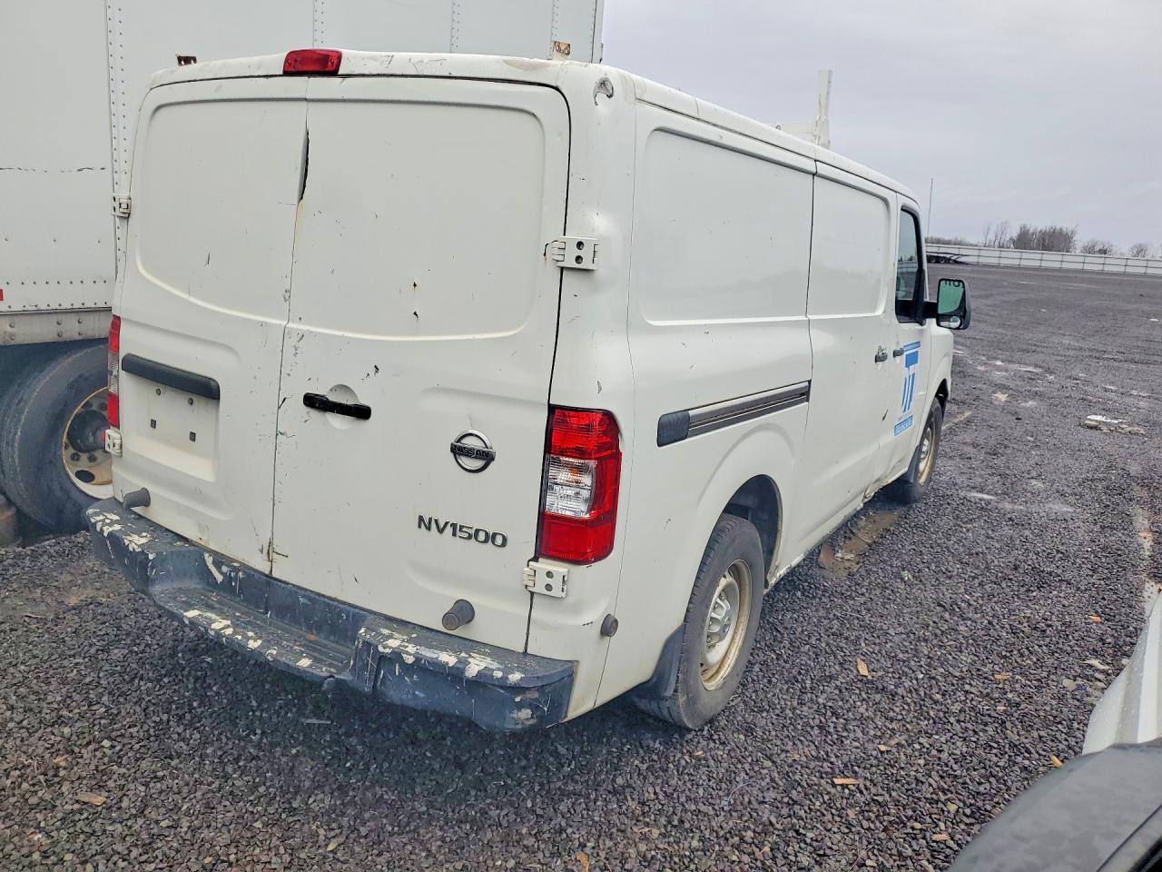Nissan Nv