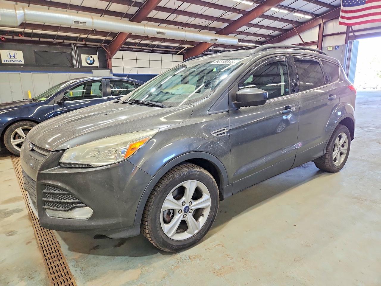 Salvage Ford Escape Image