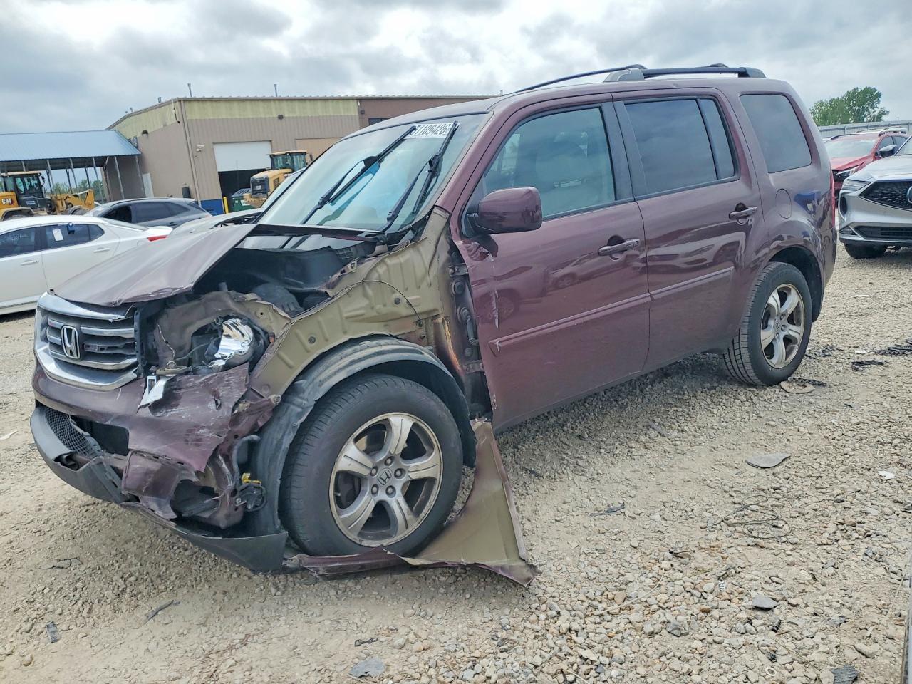 Salvage Honda Pilot Image