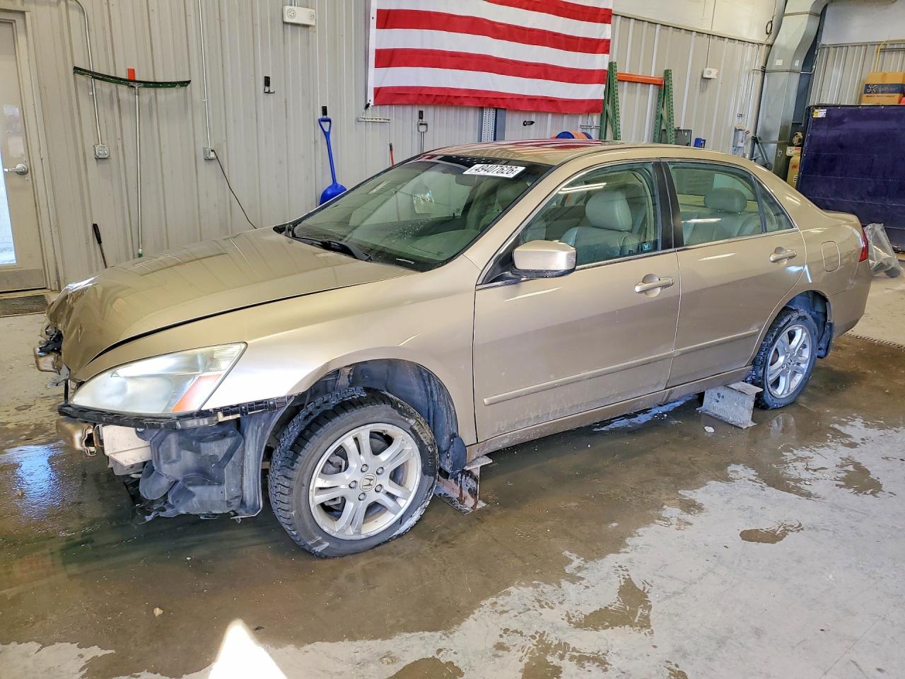 Salvage Honda Accord Image