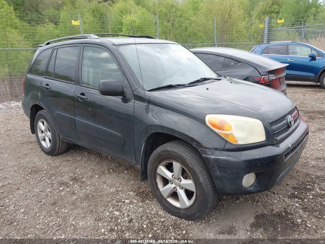 Salvage Toyota RAV4 Image