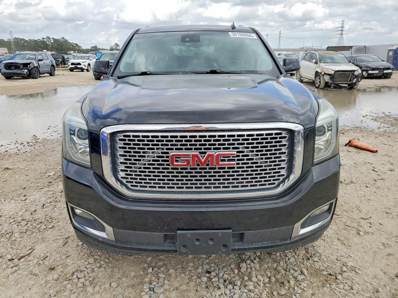 GMC Yukon Denali