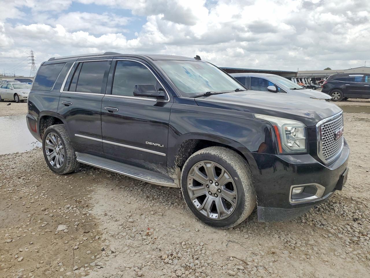 GMC Yukon Denali