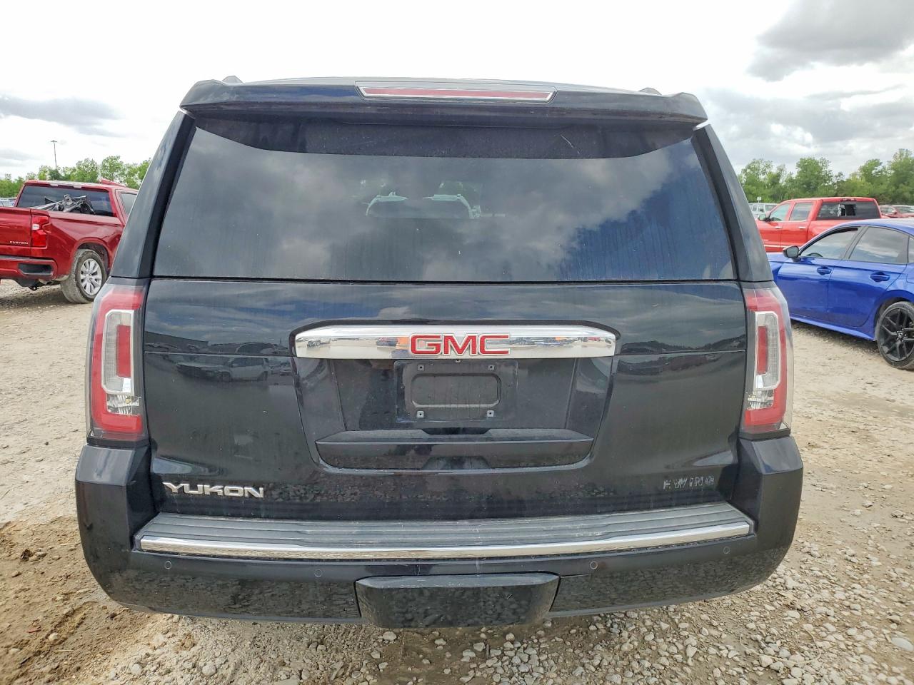 GMC Yukon Denali