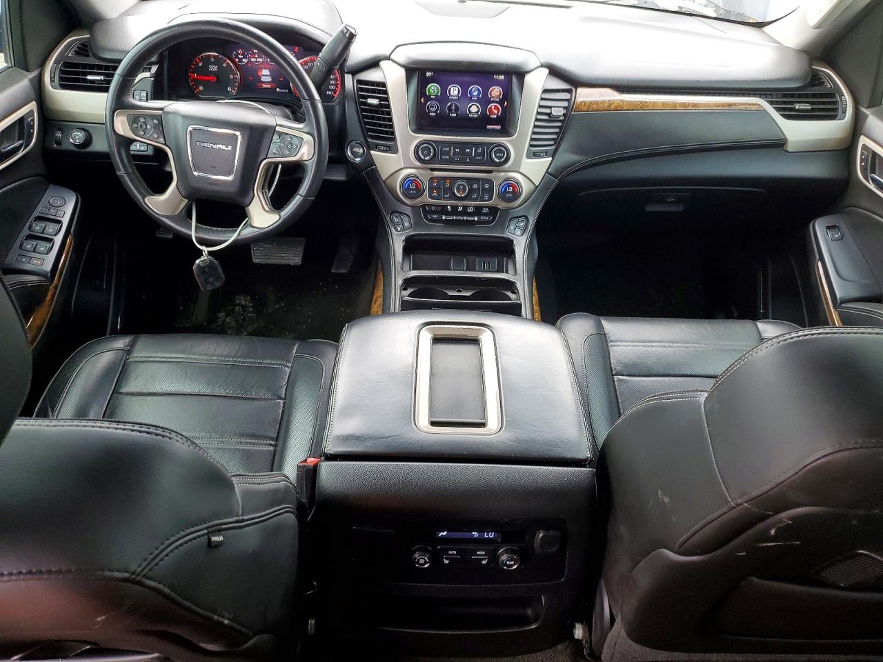 GMC Yukon Denali