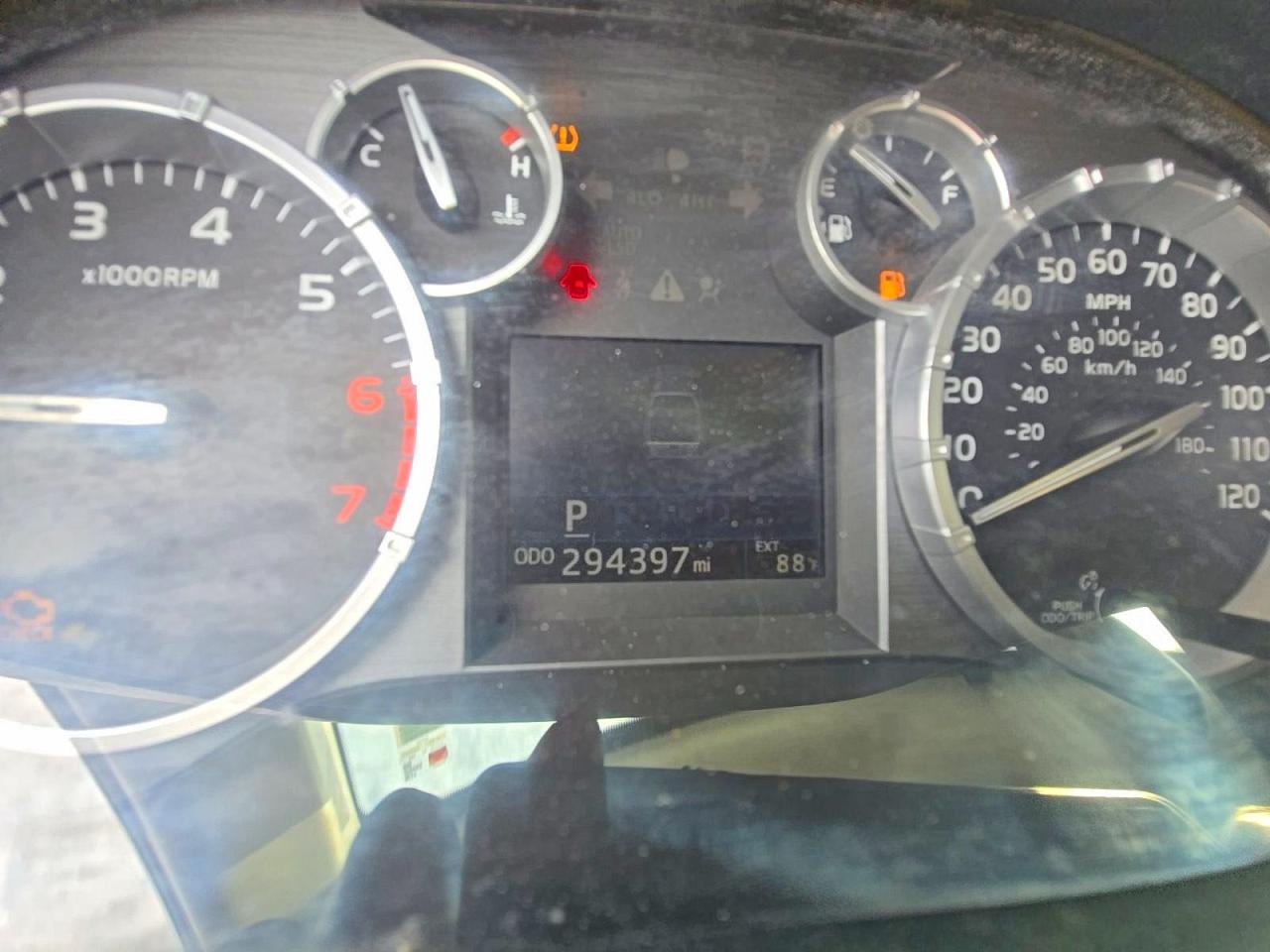 Toyota Tundra Crewmax Sr5