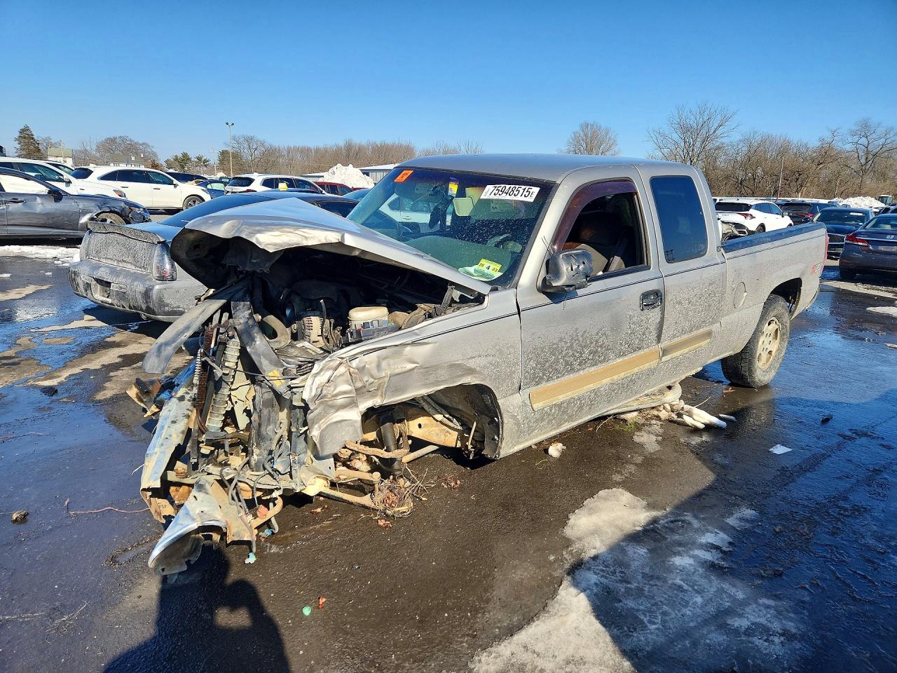 Salvage Chevrolet Silverado Image