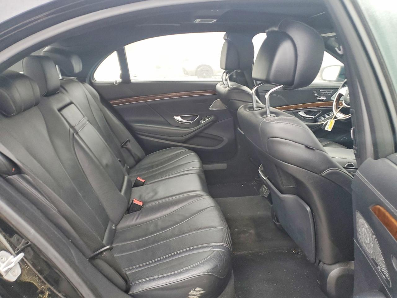 Mercedes-Benz S-Class 550 4matic