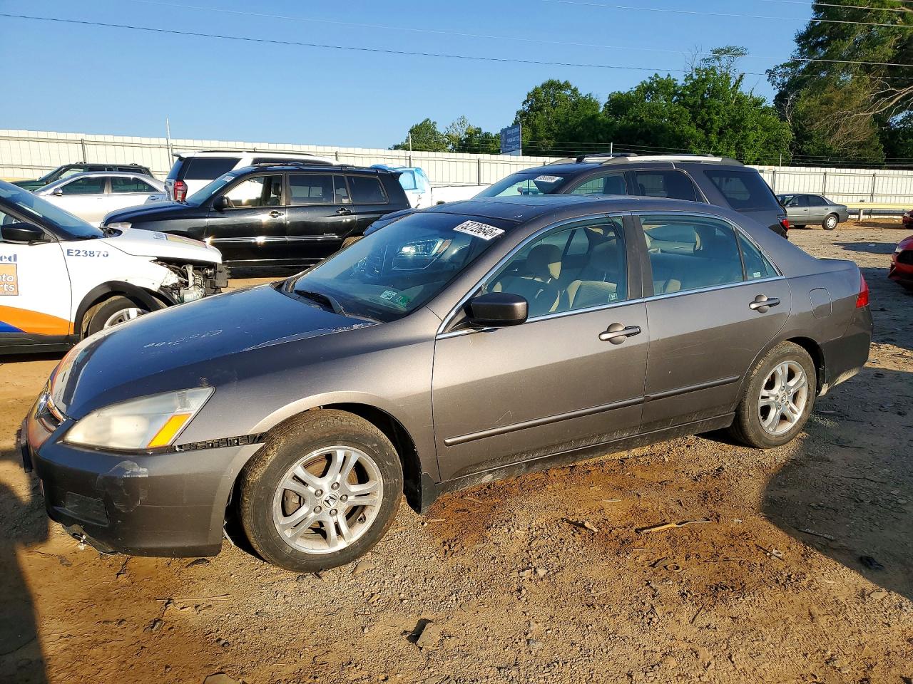 Salvage Honda Accord Image