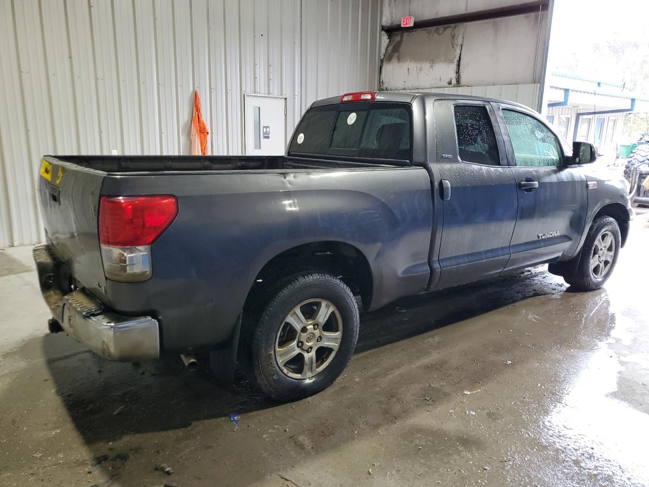 Toyota Tundra Double Cab Sr5