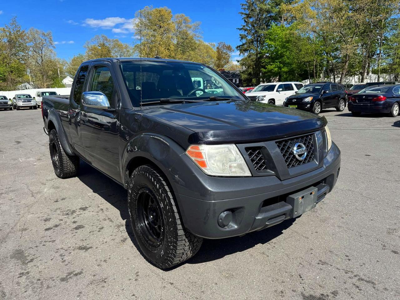 Nissan Frontier Sv V6