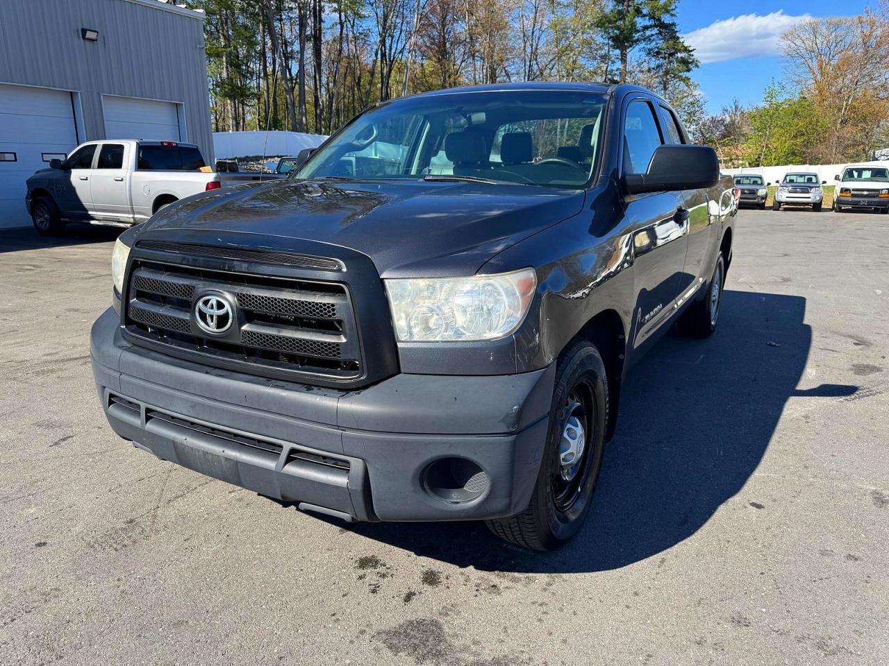 Salvage Toyota Tundra Image