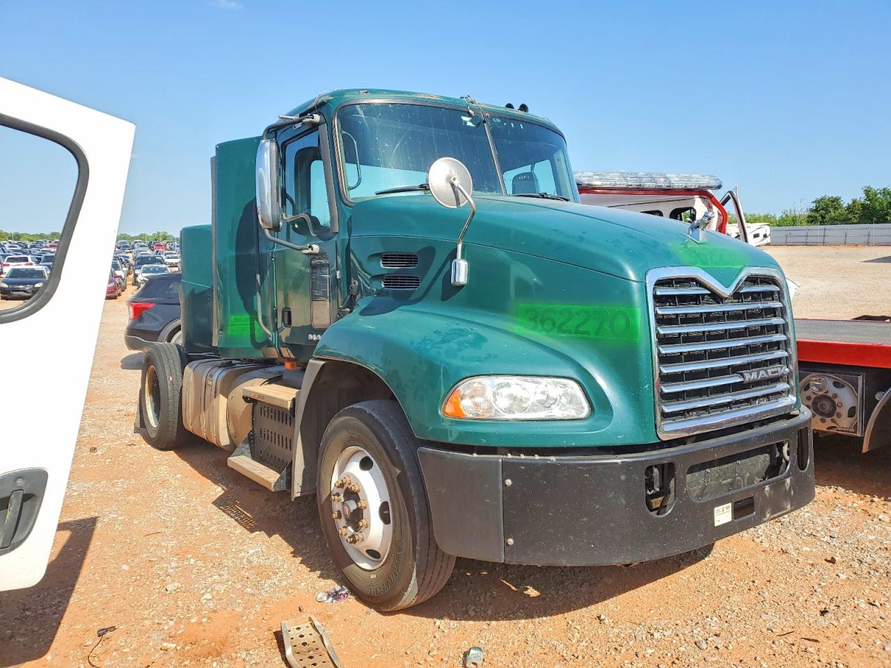 Salvage Mack 600 Image