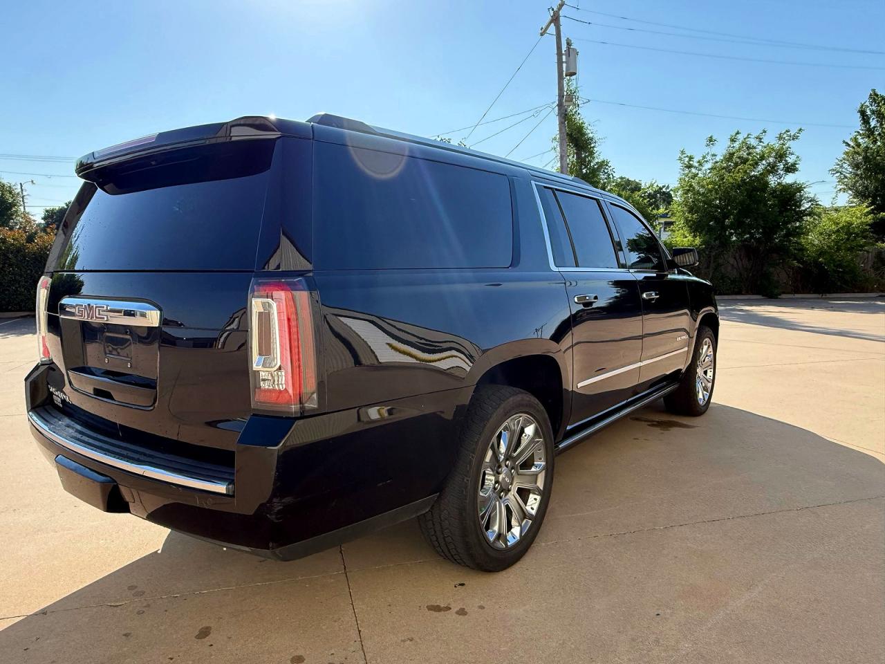 GMC Yukon Denali