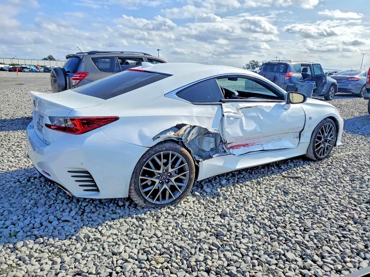 Lexus Rc 200t