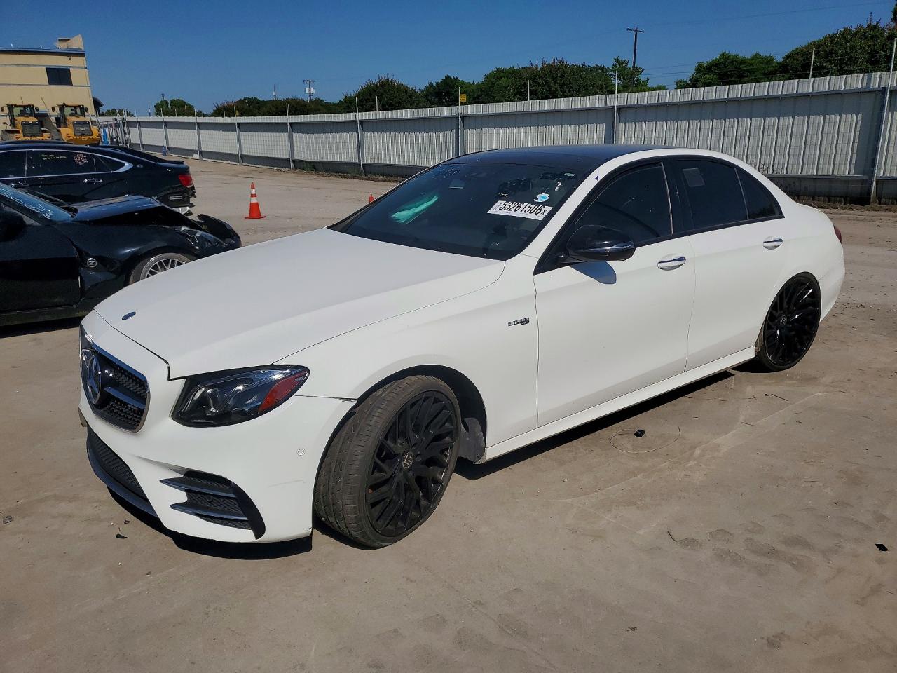 Salvage Mercedes-Benz E-Class Image