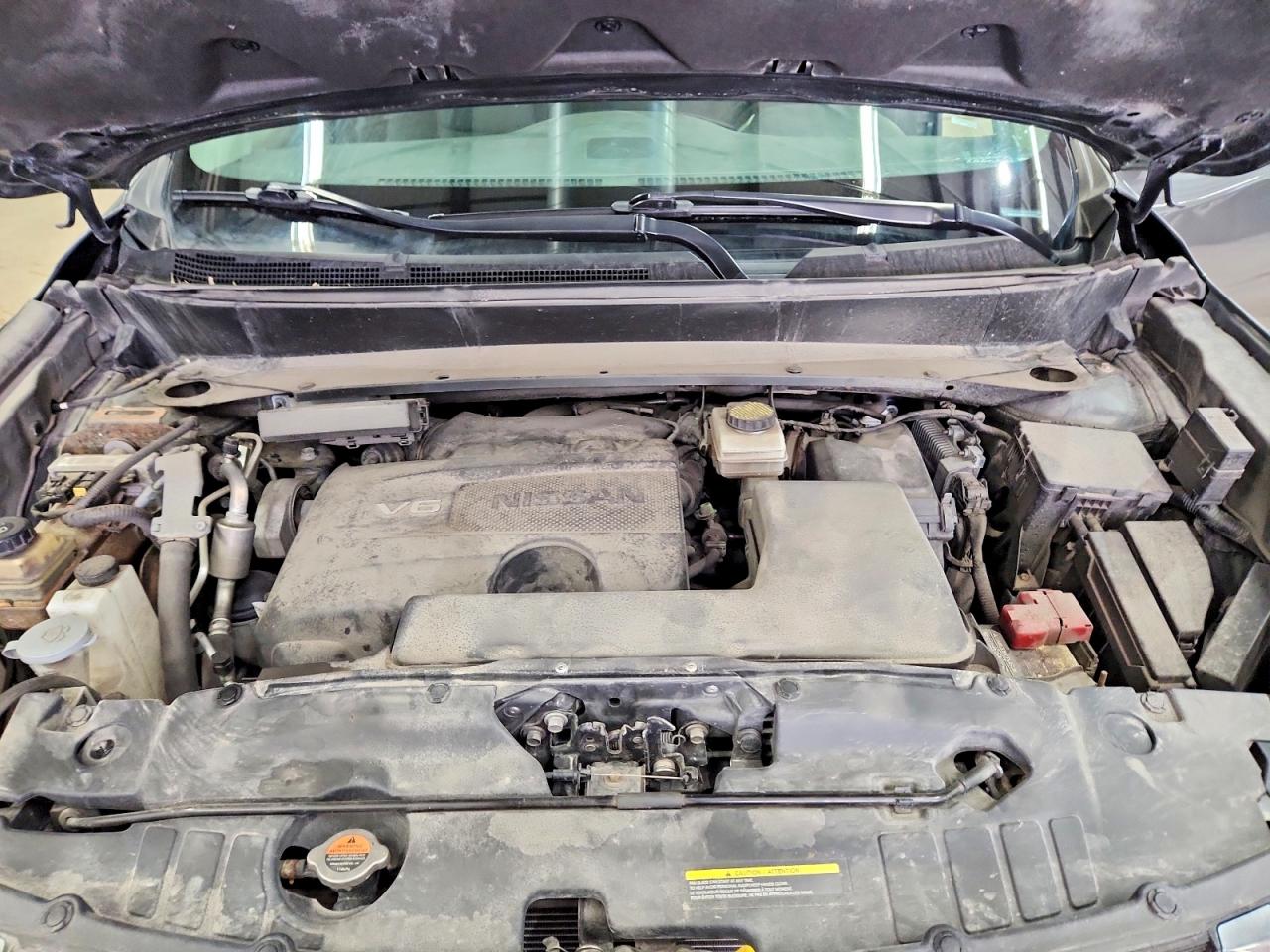 Nissan Pathfinder Sv