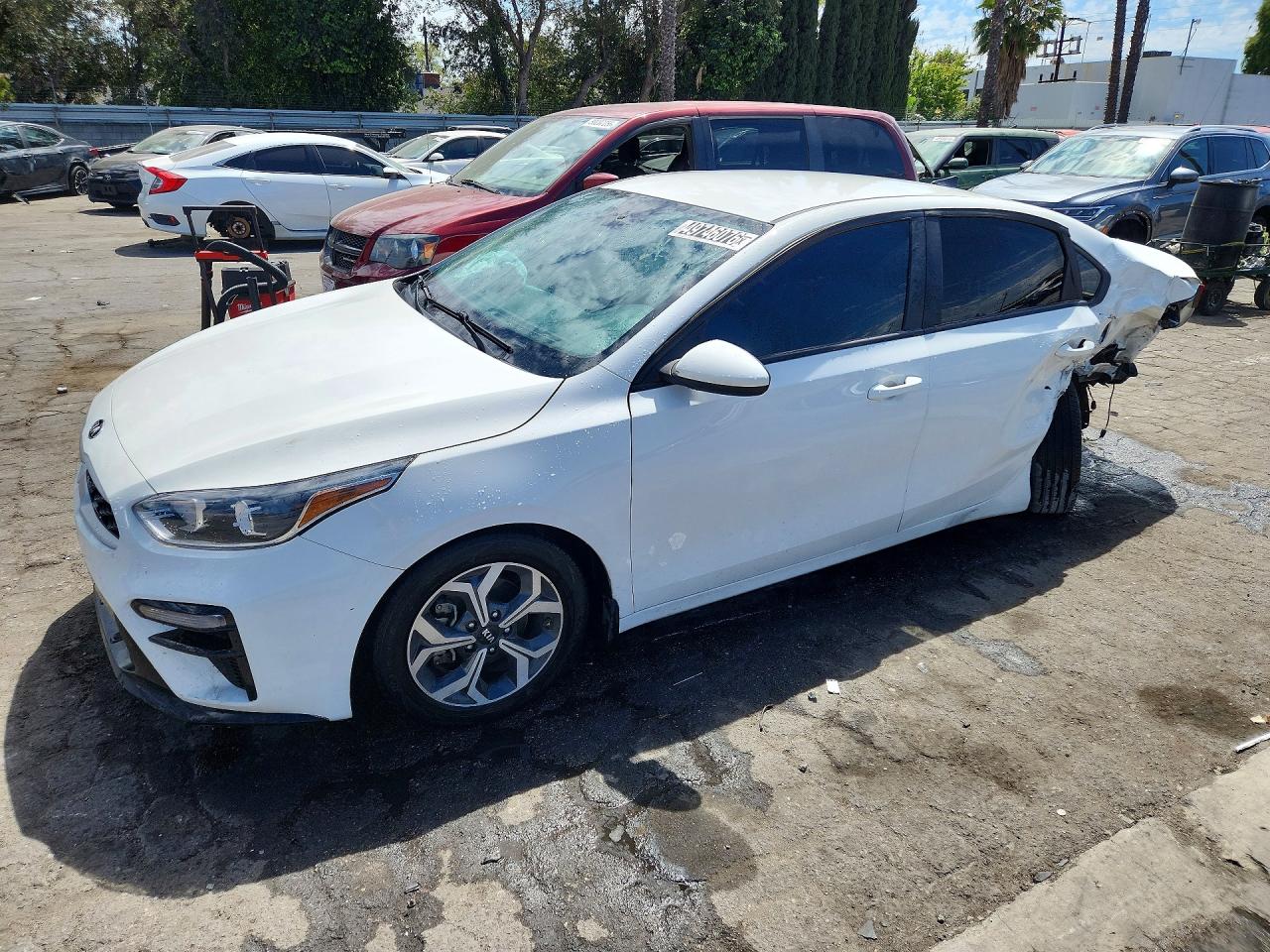 Salvage Kia Forte Image